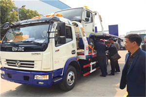 玉树汽车道路救援拖车价格